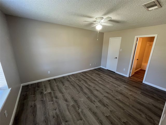 272 Buttercup Lane, Dallas, TX 75217