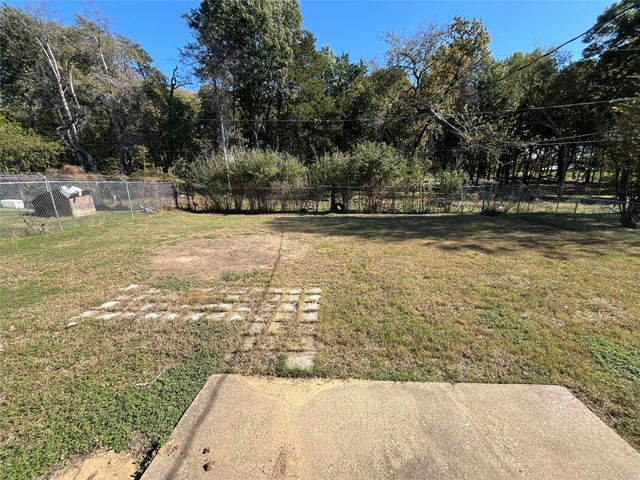 272 Buttercup Lane, Dallas, TX 75217