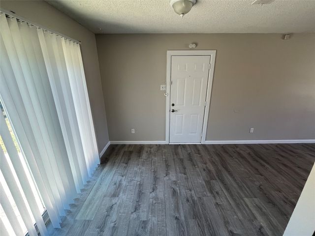 272 Buttercup Lane, Dallas, TX 75217