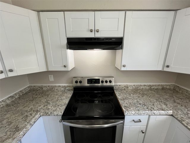 272 Buttercup Lane, Dallas, TX 75217