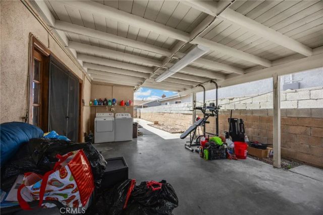 12205 S Halldale, Los Angeles, CA 90047