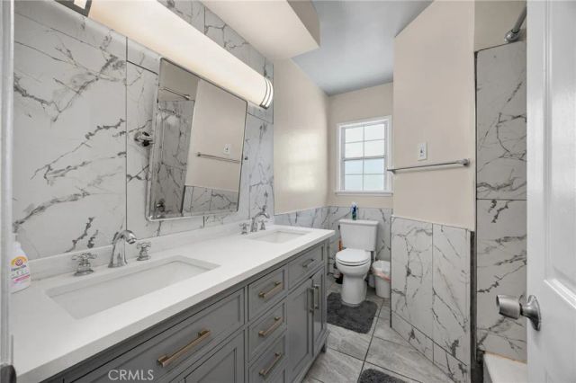 12205 S Halldale, Los Angeles, CA 90047