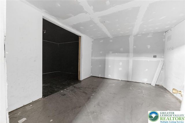 113 Railroad Street, Catasauqua Boro, PA 18032