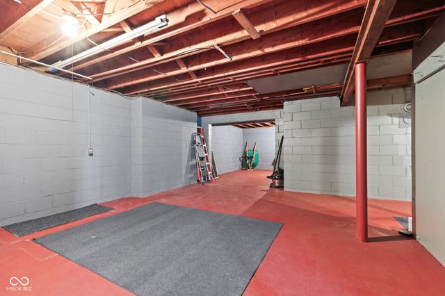 9045 E 86th Street, Indianapolis, IN 46256