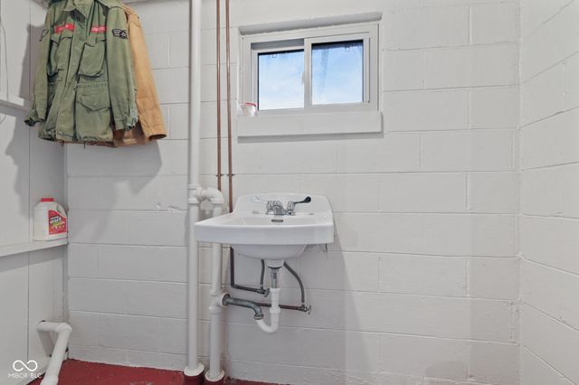 9045 E 86th Street, Indianapolis, IN 46256