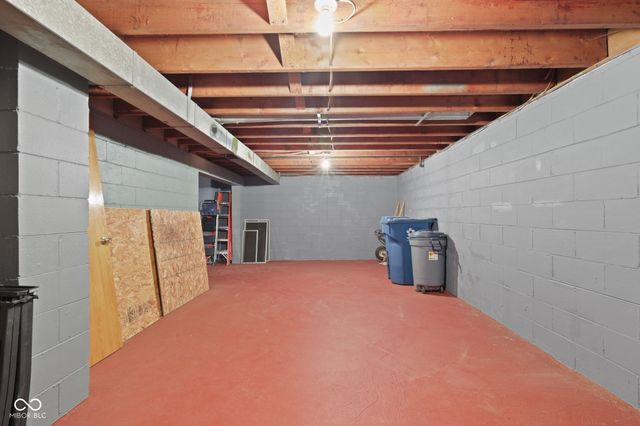 9045 E 86th Street, Indianapolis, IN 46256