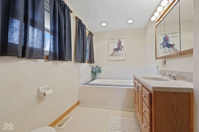 9045 E 86th Street, Indianapolis, IN 46256