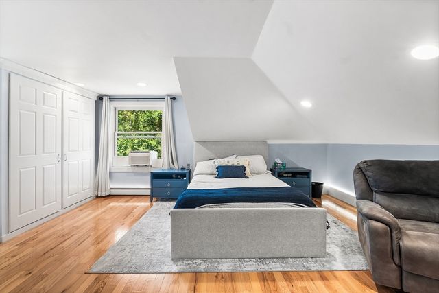 50 Idlewood Ave, Hamilton, MA 01982