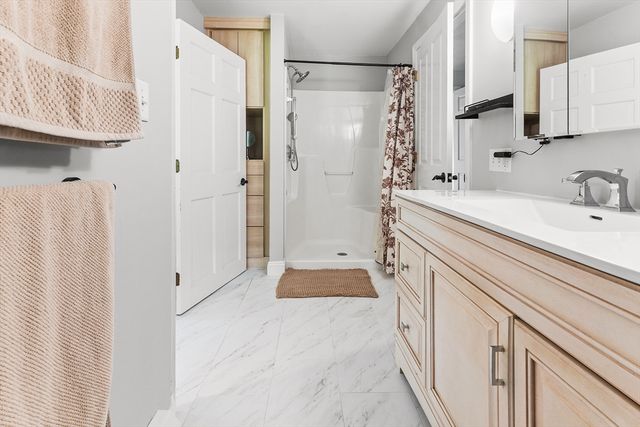 50 Idlewood Ave, Hamilton, MA 01982