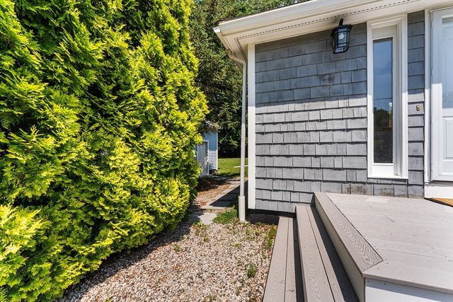 50 Idlewood Ave, Hamilton, MA 01982