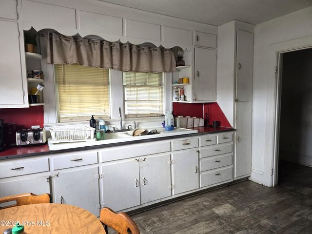 6754 E Main Street, Saratoga, NC 27873