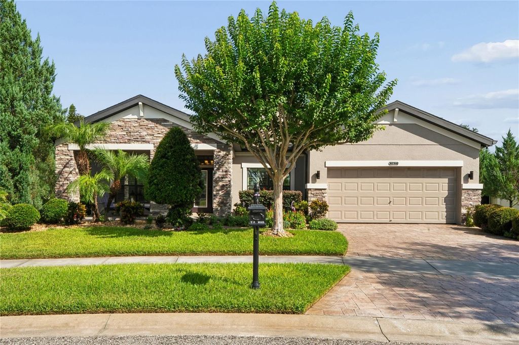 21627 PEARL CRESCENT COURT, Land O Lakes, FL 34637