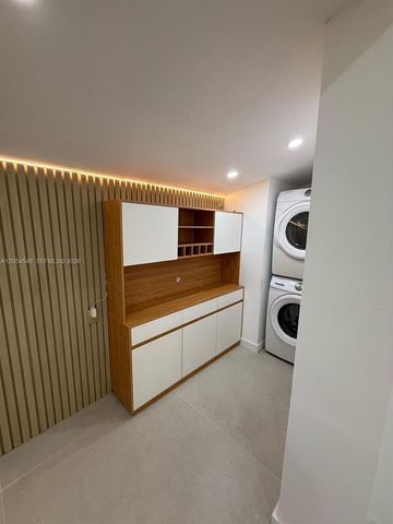 401 NW 131st St 2A, North Miami, FL 33168
