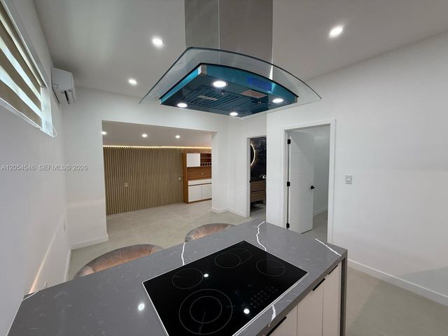 401 NW 131st St 2A, North Miami, FL 33168