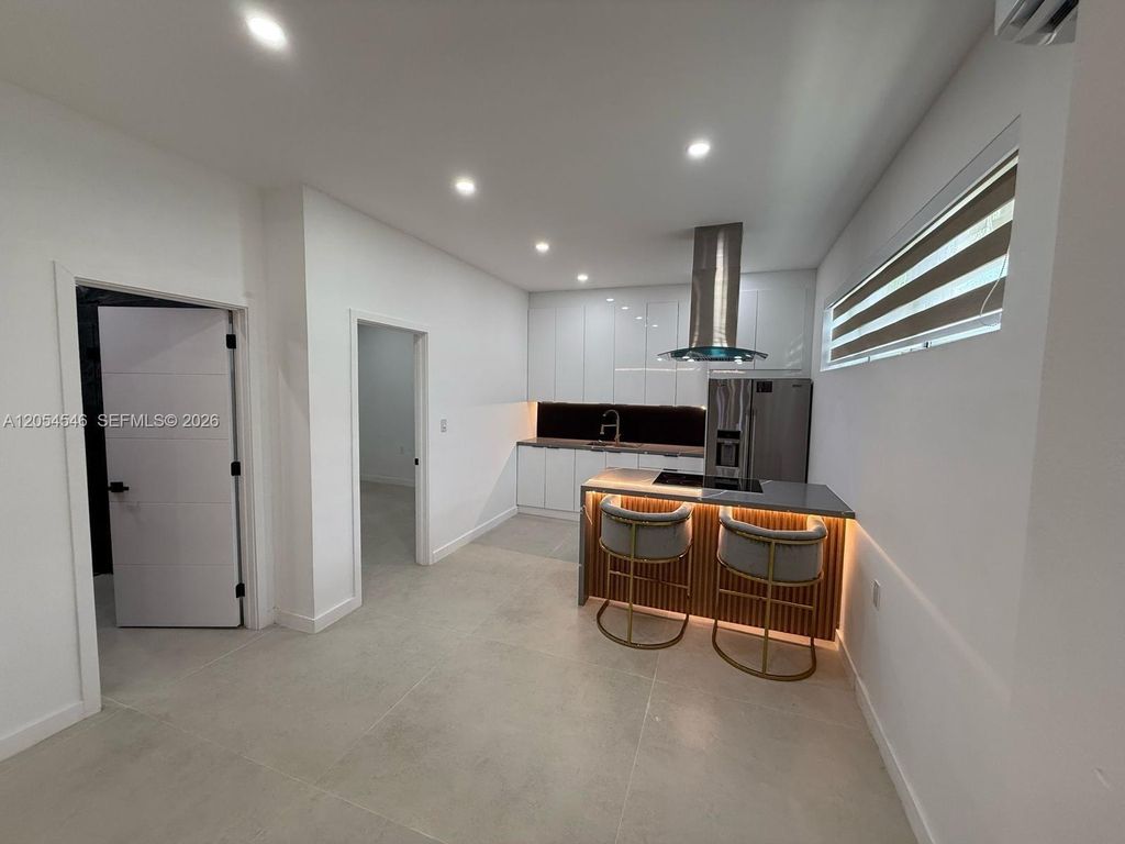 401 NW 131st St 2A, North Miami, FL 33168