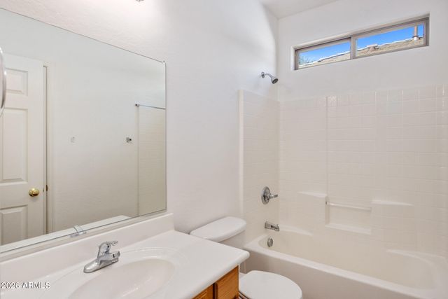 1239 S EMMETT Drive, Chandler, AZ 85286