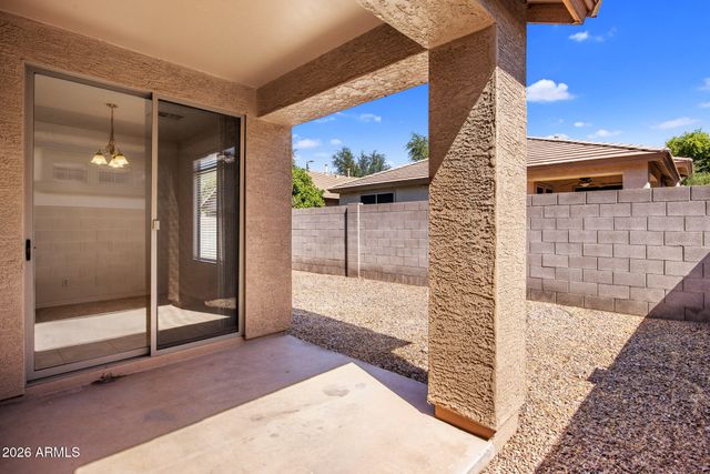 1239 S EMMETT Drive, Chandler, AZ 85286