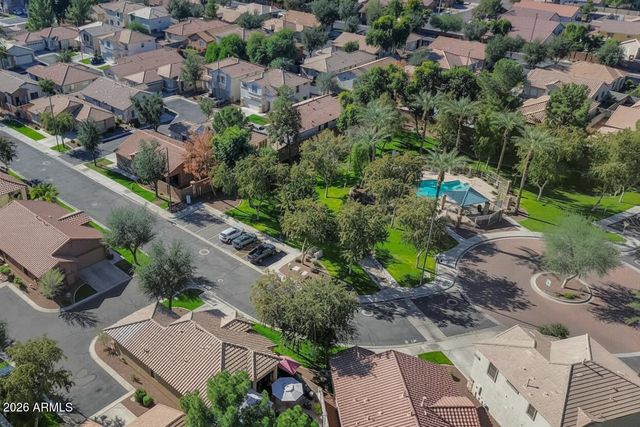 1239 S EMMETT Drive, Chandler, AZ 85286