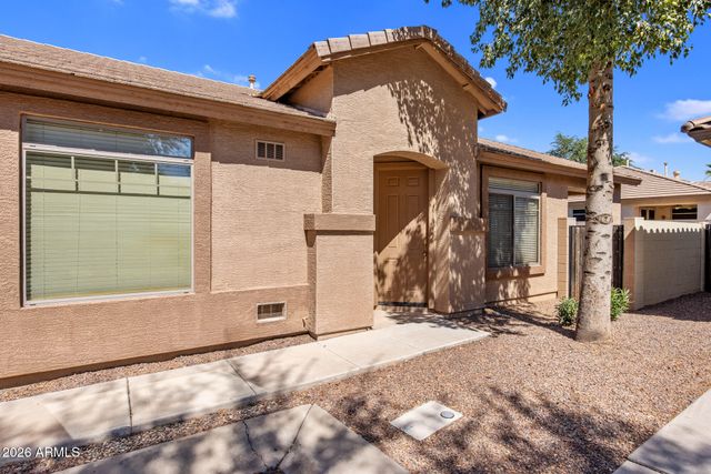 1239 S EMMETT Drive, Chandler, AZ 85286