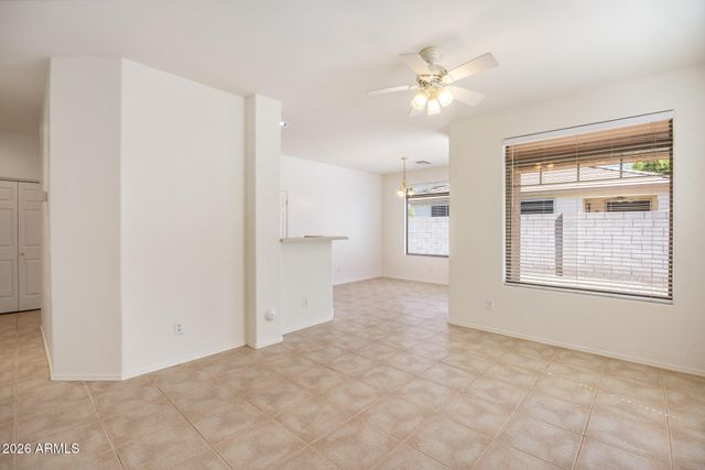 1239 S EMMETT Drive, Chandler, AZ 85286