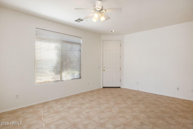 1239 S EMMETT Drive, Chandler, AZ 85286