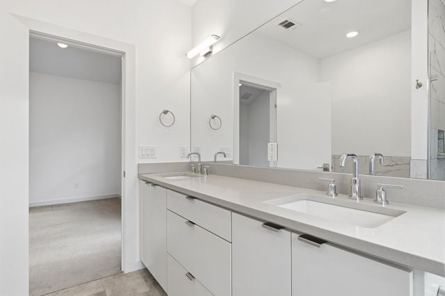 2811 Garwood Unit B ST B, Austin, TX 78702