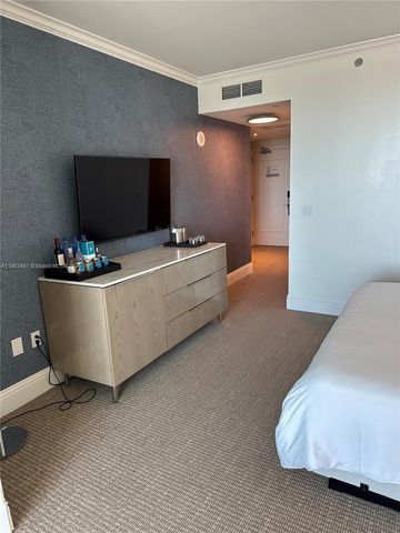 4401 Collins Ave 2108, Miami Beach, FL 33140