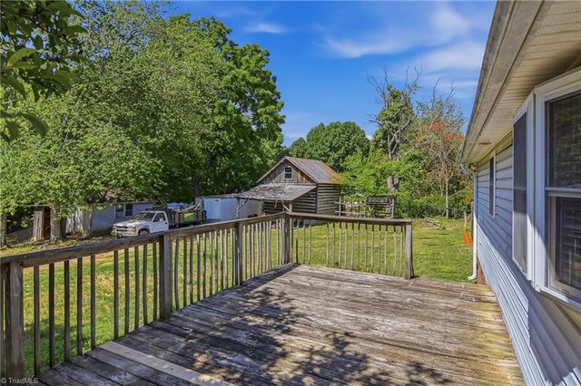 1551 Pecan Lane, Kernersville, NC 27284