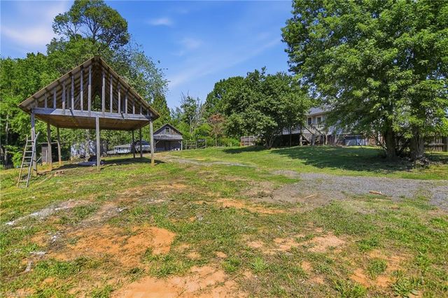 1551 Pecan Lane, Kernersville, NC 27284