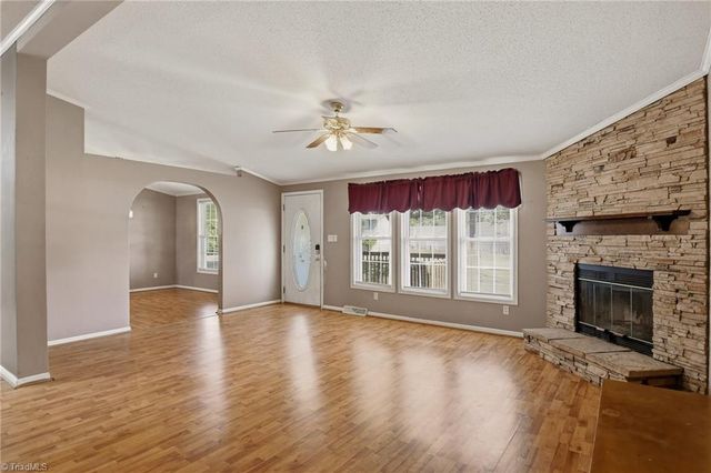 1551 Pecan Lane, Kernersville, NC 27284