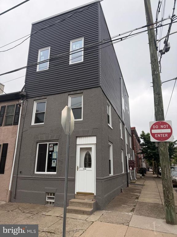 1230 E FLETCHER ST, Philadelphia, PA 19125