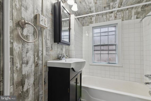 3917 BRANDYWINE ST, Philadelphia, PA 19104