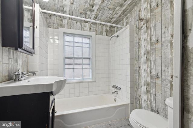 3917 BRANDYWINE ST, Philadelphia, PA 19104