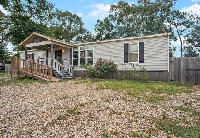 696 Bradford Street, Conroe, TX 77303