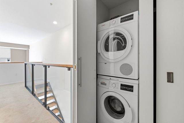 1 Earhart St 309, Cambridge, MA 02141