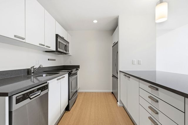 1 Earhart St 309, Cambridge, MA 02141