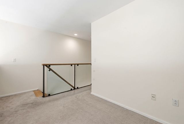 1 Earhart St 309, Cambridge, MA 02141