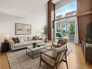 1 Earhart St 309, Cambridge, MA 02141