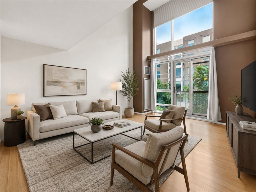 1 Earhart St 309, Cambridge, MA 02141