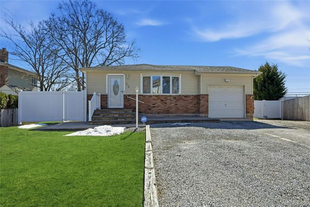 210 Bellerose Avenue, East Northport, NY 11731