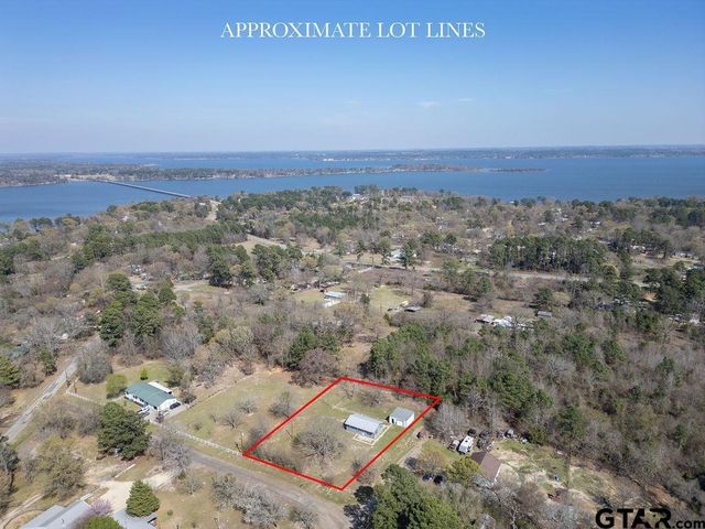 20081 Red Oak Drive, Larue, TX 75770