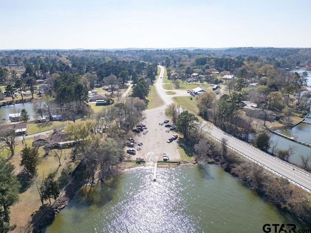 20081 Red Oak Drive, Larue, TX 75770