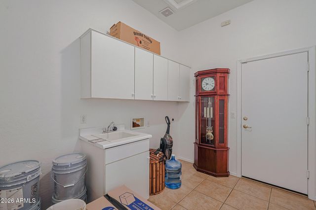 5517 W DARREL Road, Laveen, AZ 85339