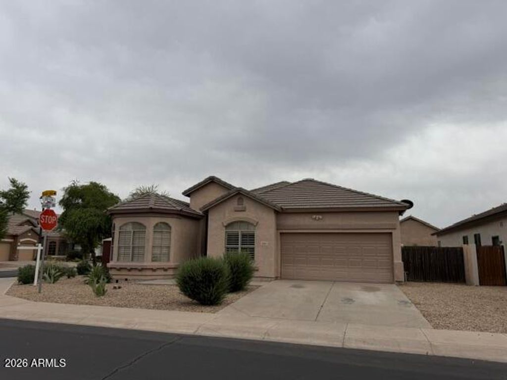 5517 W DARREL Road, Laveen, AZ 85339