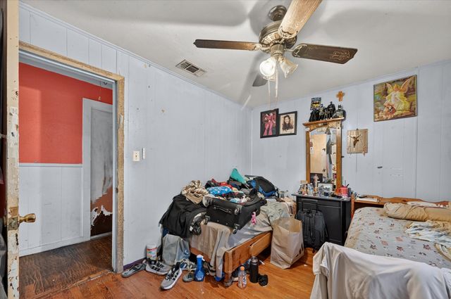 1407 N Main Street, Carrollton, TX 75006