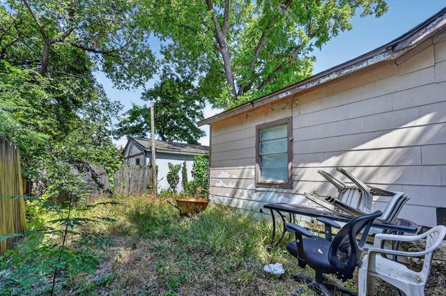 1407 N Main Street, Carrollton, TX 75006