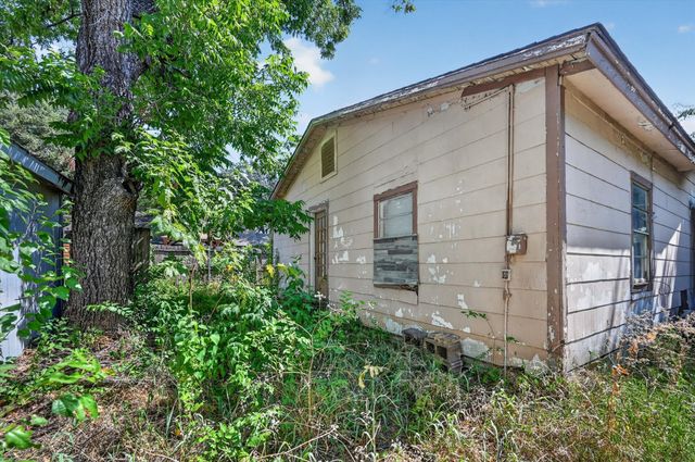 1407 N Main Street, Carrollton, TX 75006