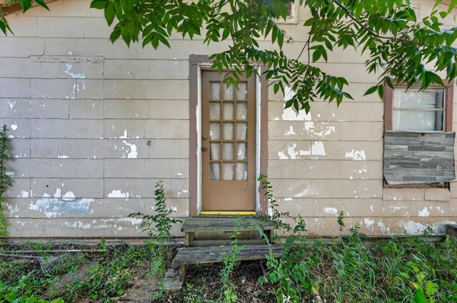 1407 N Main Street, Carrollton, TX 75006