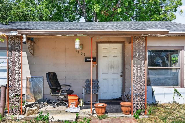 1407 N Main Street, Carrollton, TX 75006