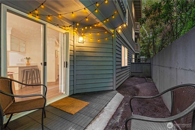 23410 18th Avenue S #I102, Des Moines, WA 98198